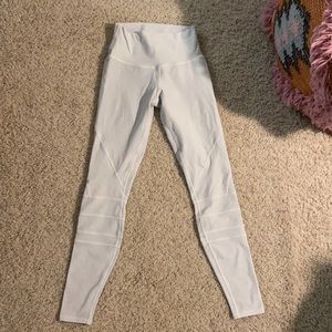 Great condition Alo XS leggings